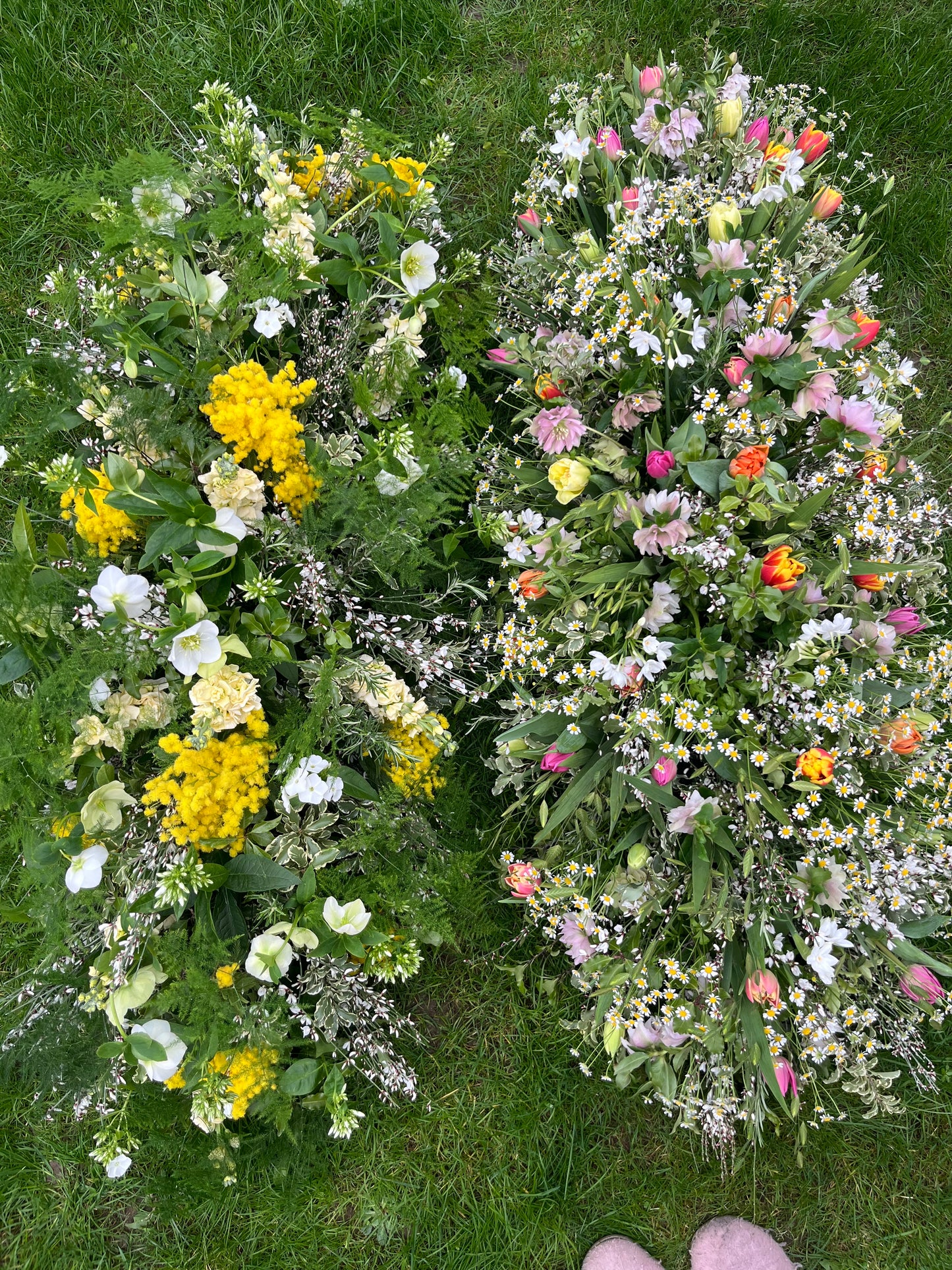 Classic casket spray image 6