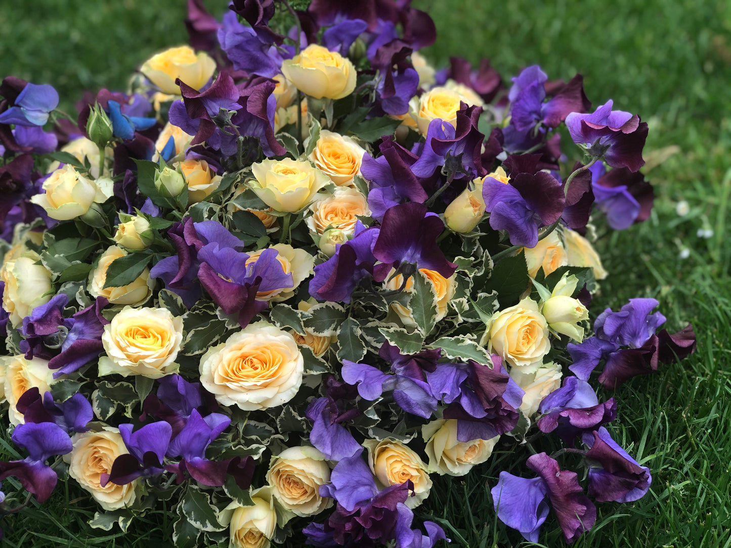 Funeral Posy | Sympathy & Memorial Flowers