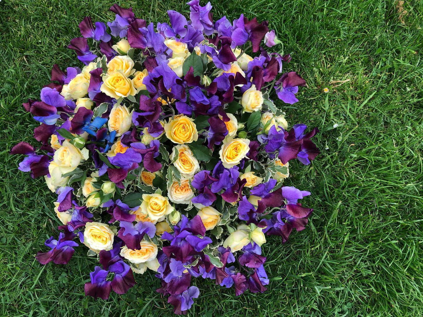 Funeral Posy | Sympathy & Memorial Flowers