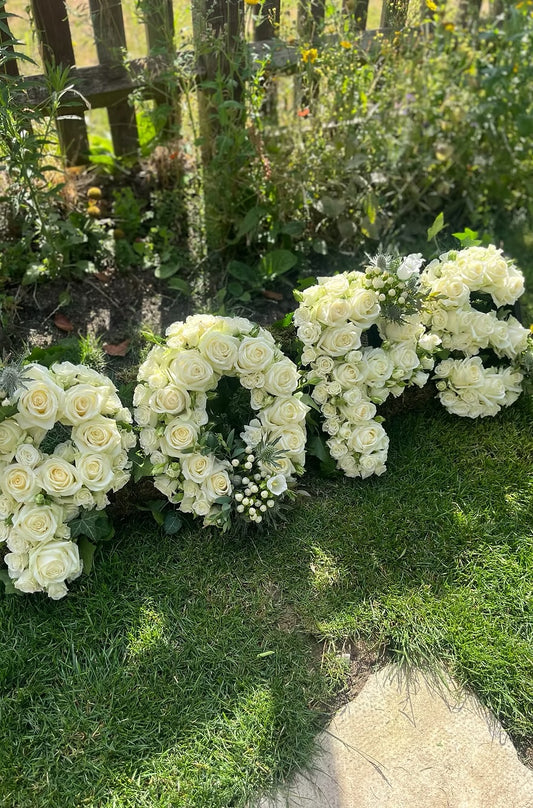 Letter tribute (roses)