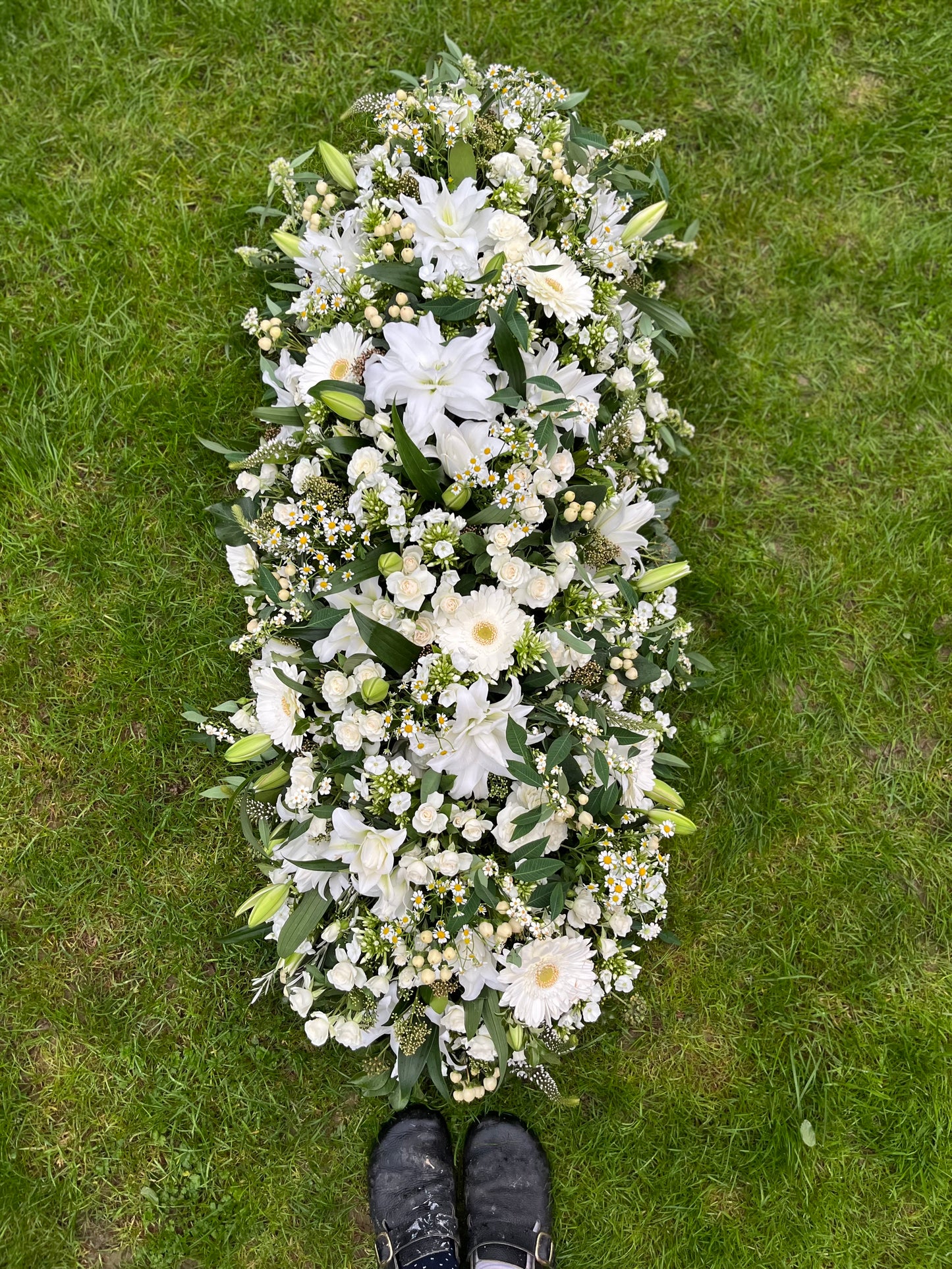 Casket Spray – White Funeral Tribute Flowers (Roses, Lily & Gerbera)